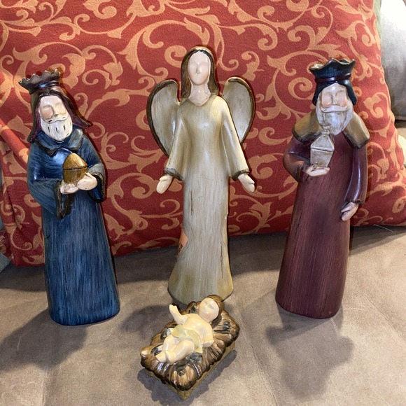Vintage Tii Collections Holy Family with Angel Nativity Wisemen Set of 4 Resin - Picture 1 of 6